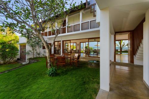 Κήπος έξω από το Villa Tanderra