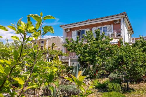 Apartments & Room Ljubica