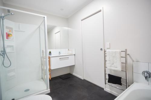 Ένα μπάνιο στο Guest House in Queenstown, New Zealand