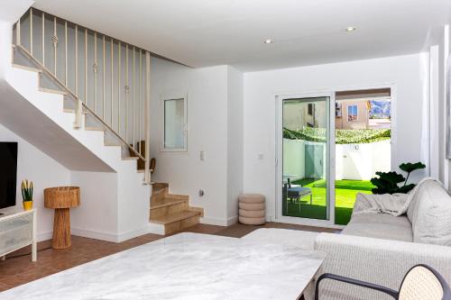 Postel nebo postele na pokoji v ubytování Bonito adosado en las rotas (Denia)