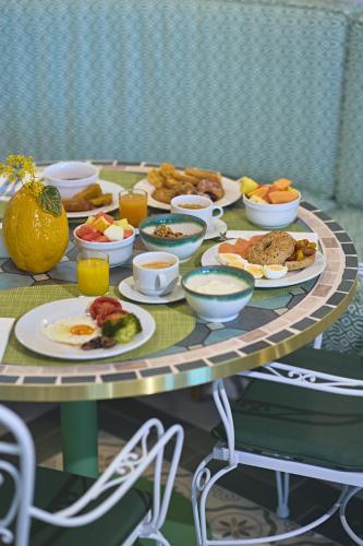 Φαγητό σε αυτό το ξενοδοχείο ή κάπου εκεί κοντά