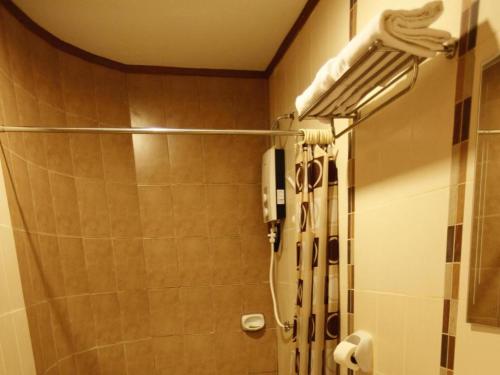 A bathroom at Cityinn Hotel