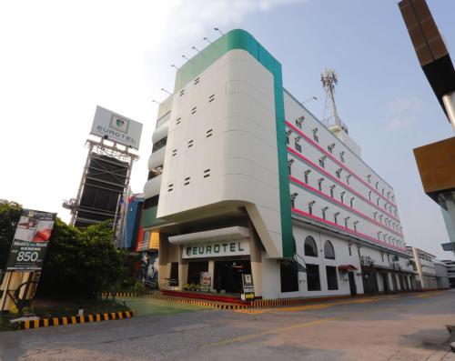 Bangunan di mana terletaknya hotel