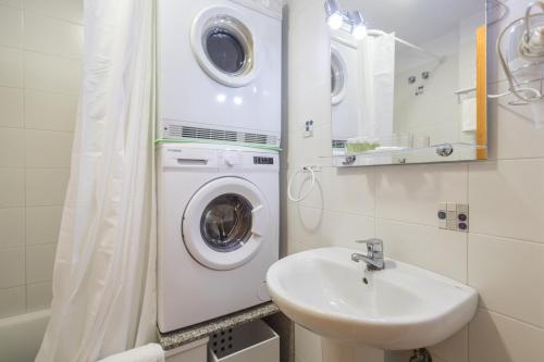Las Canteras Cozy Apt - 2 min walk to beach
