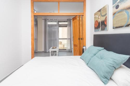Las Canteras Cozy Apt - 2 min walk to beach