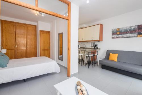 Las Canteras Cozy Apt - 2 min walk to beach