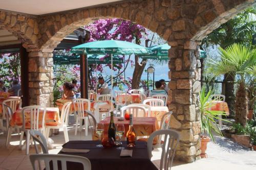 Restoran atau tempat lain untuk makan di Hotel Augusta Garnì