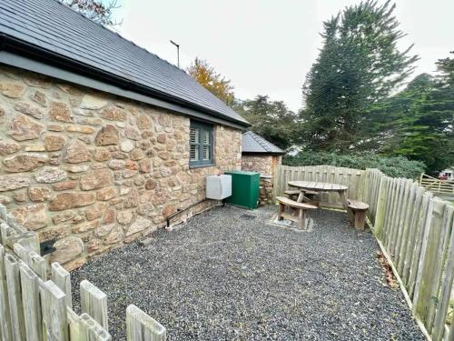 Gallery image of Pass the Keys The Old Smithy Tiny home Gower in Reynoldston
