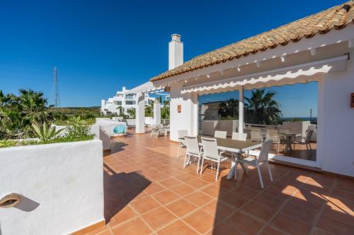 AL-321 Penthouse 3 bedrooms Alcazaba Lagoon