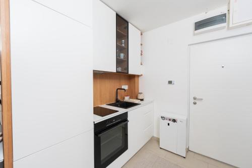 Una cocina o zona de cocina en Comanda LUXURY APARTMENTS
