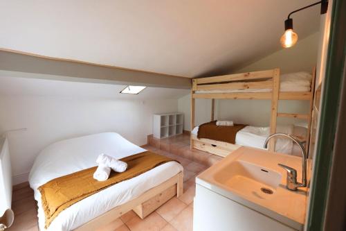 Chambres dans villa nichée au coeur des montagnes