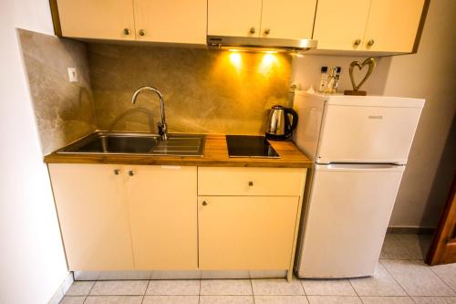 Imagen de la galería de Faidra, en Himare