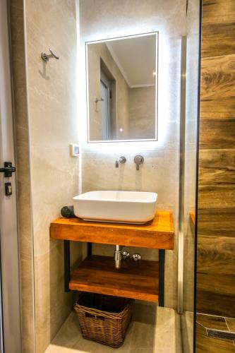 Imagen de la galería de Faidra, en Himare