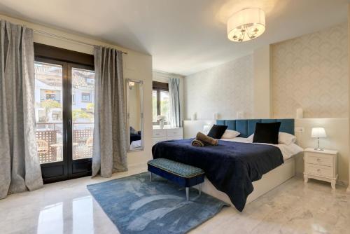 Spacious and modern house in Riviera, Mijas, Costa del Sol, 15min from Marbella