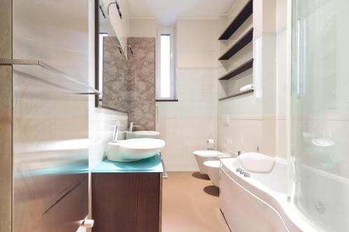 Just Urban Stays - Modern and Exclusive Apartment - 20 min from Duomo