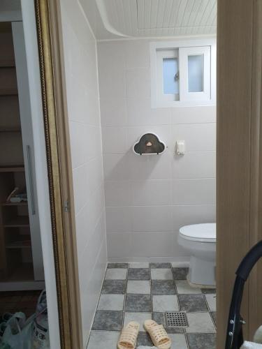 Ein Badezimmer in der Unterkunft Yoon stay