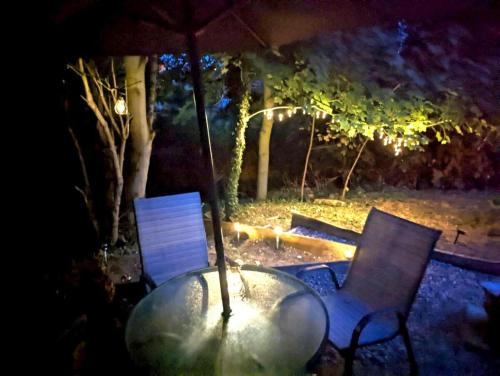 Zahrada ubytování Cosy and secluded brook-side lodge