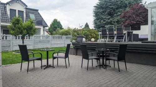 3 ROOMS - Zimmervermietung nähe Flughafen BER - gratis WLAN, Parken & Netflix photo 19