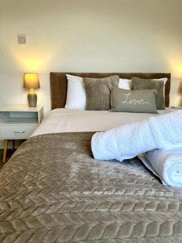 2 Bedroom City Centre House - Pet Friendly - Free Parking photo 29