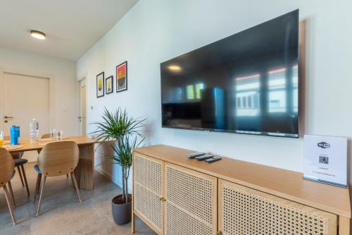 Split Luxury Suite 2