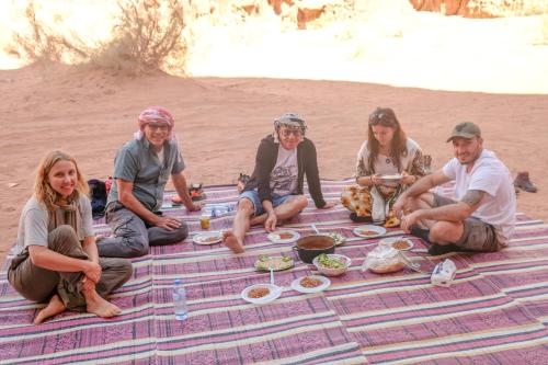 Tetamu yang menginap di Wadi Rum Stars Valley