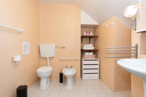 Apartment in Alfama, near Metro & Cafés - TTL126