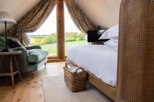 Fotografie z fotogalerie ubytování Luxury Studio Nestled in the Sussex Countryside v destinaci Battle