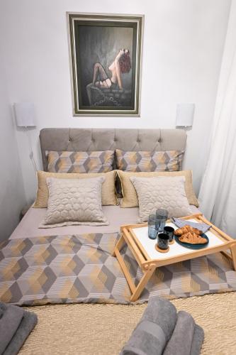 Simply Red Apartment