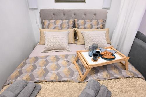 Simply Red Apartment
