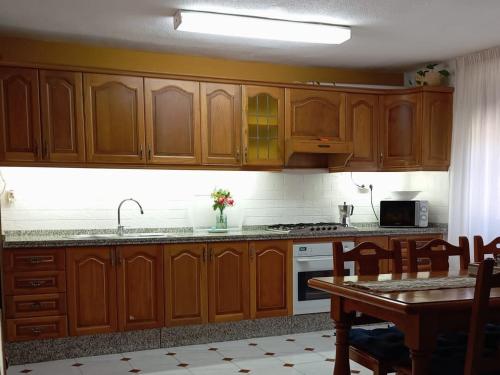 Η κουζίνα ή μικρή κουζίνα στο La Casona de Trassierra