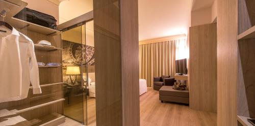 Gallery image of Hotel Federico II Central Palace in Palermo