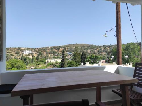 Nespecifikovaný výhled na hory nebo výhled na hory při pohledu z vily