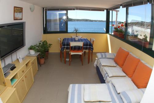 Apartment Jela