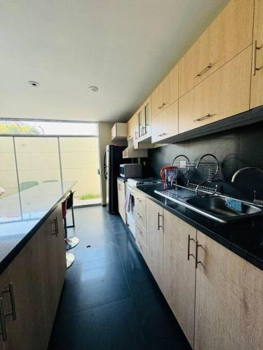 アレキパにあるCómodo y hermoso departamento amobladoのギャラリーの写真