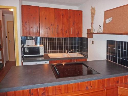 Studio confortable 4 personnes, accès pistes, terrasse sud-ouest, centre station, commerces à proximité - FR-1-322-147