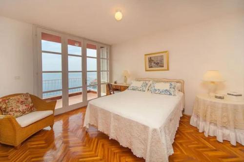 Villa Sofia - Amazing Views - "10 min walk from main beach and old town"