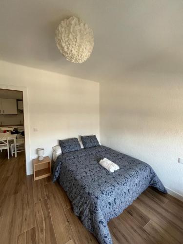 Lova arba lovos apgyvendinimo įstaigoje Apartamento Oasis Mediterráneo