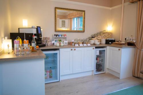 Dapur atau dapur kecil di Cleeve Hill Hotel