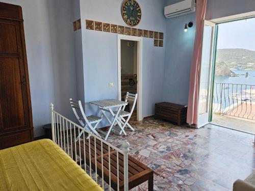 Gallery image of Maridea - Camere con vista al Porto in Ponza