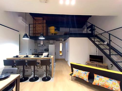 Kuchyň nebo kuchyňský kout v ubytování Ti Scialìi Loft