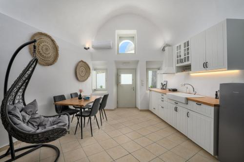 AngelEve Villa with private Jacuzzi photo 2