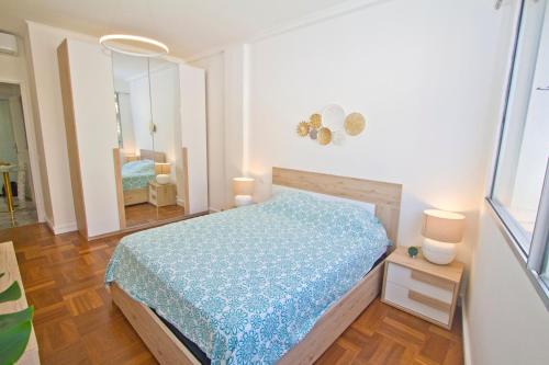 Luxury Sea Front Condo Milord