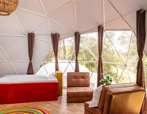 Posezení v ubytování Glamping-Zingo