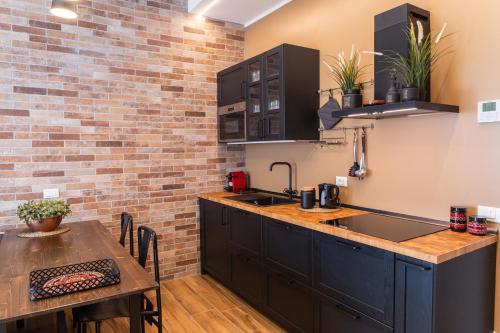 New Modern Apartment - Connected To Duomo