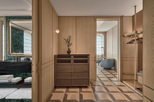 Posezení v ubytování Waldorf Astoria Xiamen