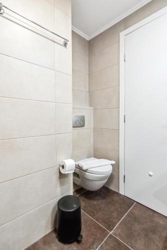 Two-Bedroom Apartment in Pagrati