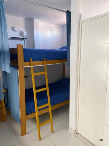 Katil atau katil-katil dalam bilik di Hostel Killamoon Centro