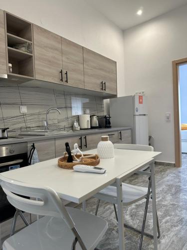Φωτογραφία από το άλμπουμ του Pefki apartments στα Λιμενάρια