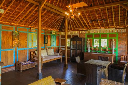 Gallery image of Pondok Kawinaya in Singaraja
