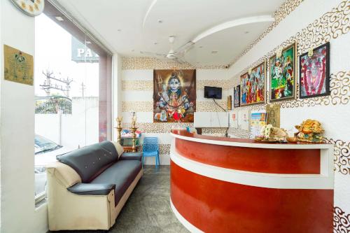 TV a/nebo společenská místnost v ubytování Amman Residency - Rameswaram